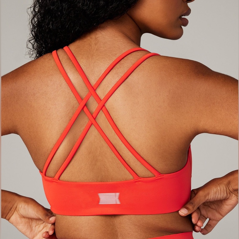 SAVAGE x FENTY On Rihpeat‎ Sports Bra